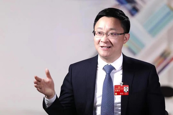 刘庆峰代表：推进认知智能大模型建设 让每个人拥有AI助手