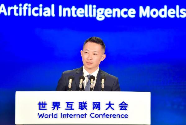 知乎周源：专家网络会成为更强的“人和AI的结合体”