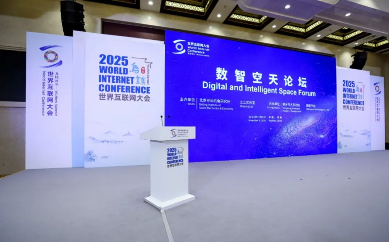 数据中心，“要上天”！