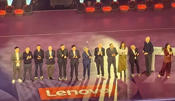 英伟达、英特尔、AMD、高通、联想负责人同框 英伟达、英特尔、AMD、高通、联想负责人同框