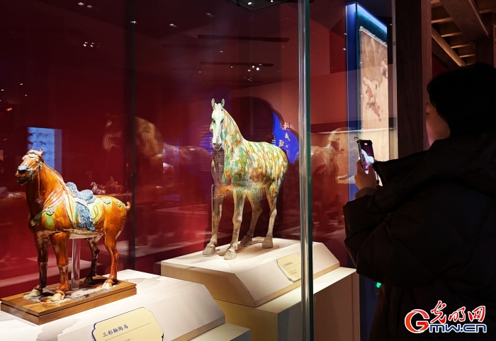 新春走基层丨马騳骉騛……这场文化展“万马奔腾” 新春走基层丨马騳骉騛……这场文化展“万马奔腾”