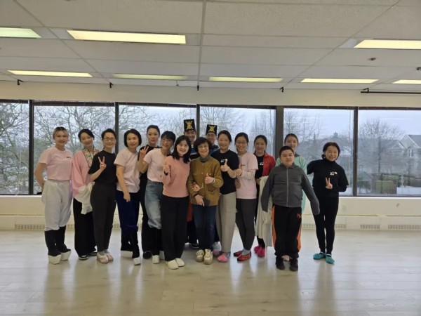 海外戏曲传播的实践困境与破局之道 ——以加拿大华人戏曲社团为例