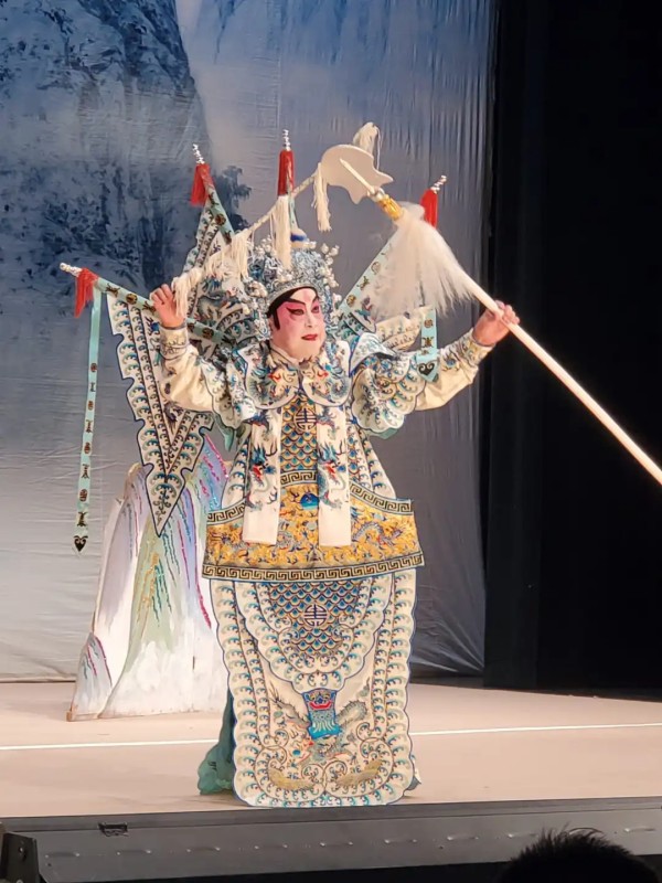 海外戏曲传播的实践困境与破局之道 ——以加拿大华人戏曲社团为例