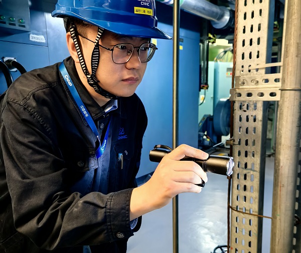 新春走基层|春节期间的“硬核”守护者 新春走基层|春节期间的“硬核”守护者