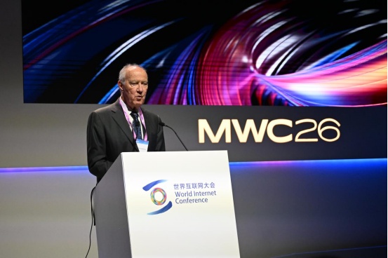 高锐谈具身智能:《银翼杀手》的科幻想象已成科学现实 高锐谈具身智能:《银翼杀手》的科幻想象已成科学现实