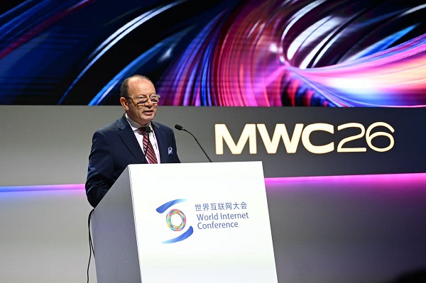 本·阿莫：智能不再局限于算法，而将赋予机器以人性