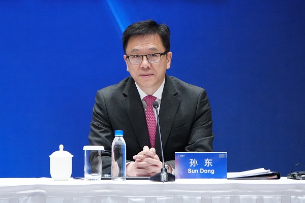 孙东:今年亚太峰会首设部长级会议 孙东:今年亚太峰会首设部长级会议