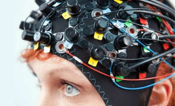 下一代人机交互技术，从“动脑子”开始？