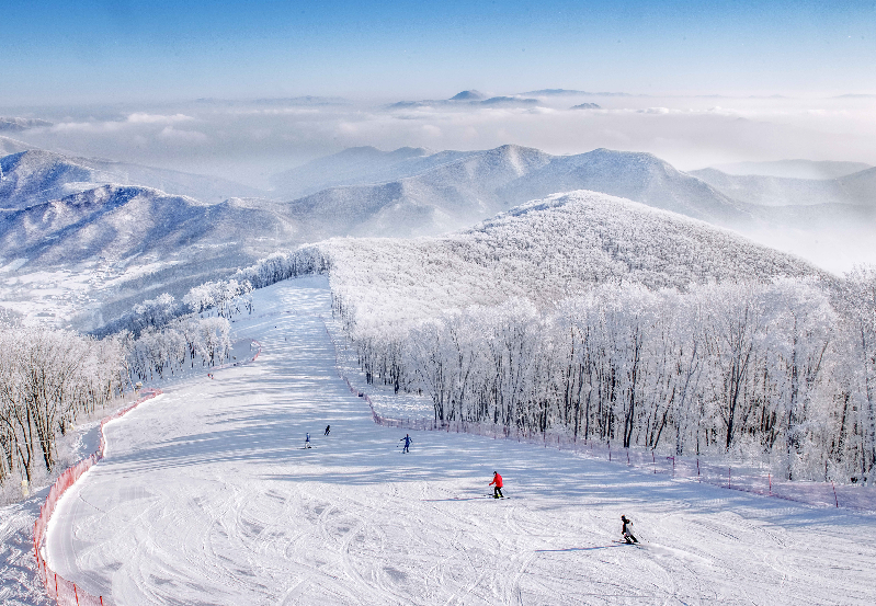 吉林市邀您共赴秋冬之约 畅享冰雪与浪漫之旅