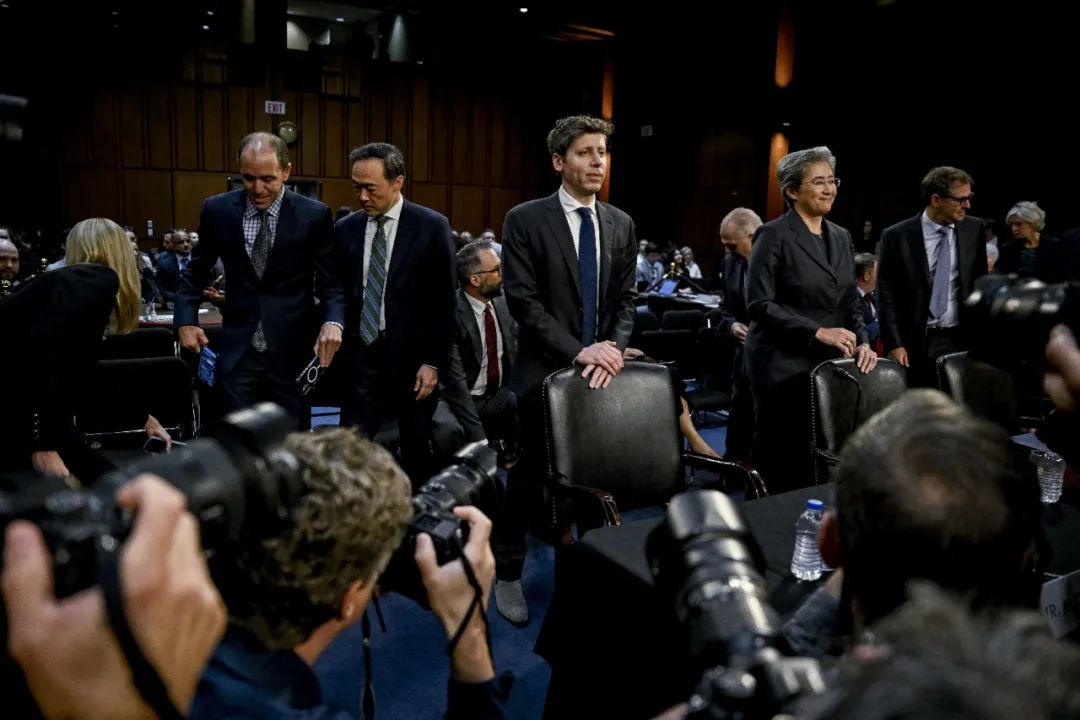 美科技巨头在国会称：我们领先的时间不会太长