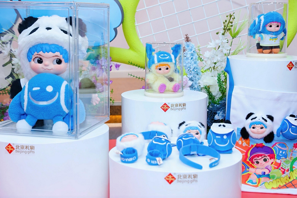 拥抱Z世代，潮玩首次与国际网球赛深度融合