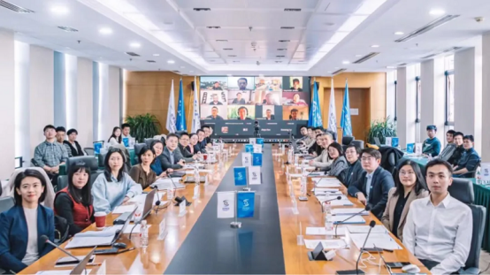 “光明观察”系列述评⑧|与AI的故事,我们在乌镇继续深聊