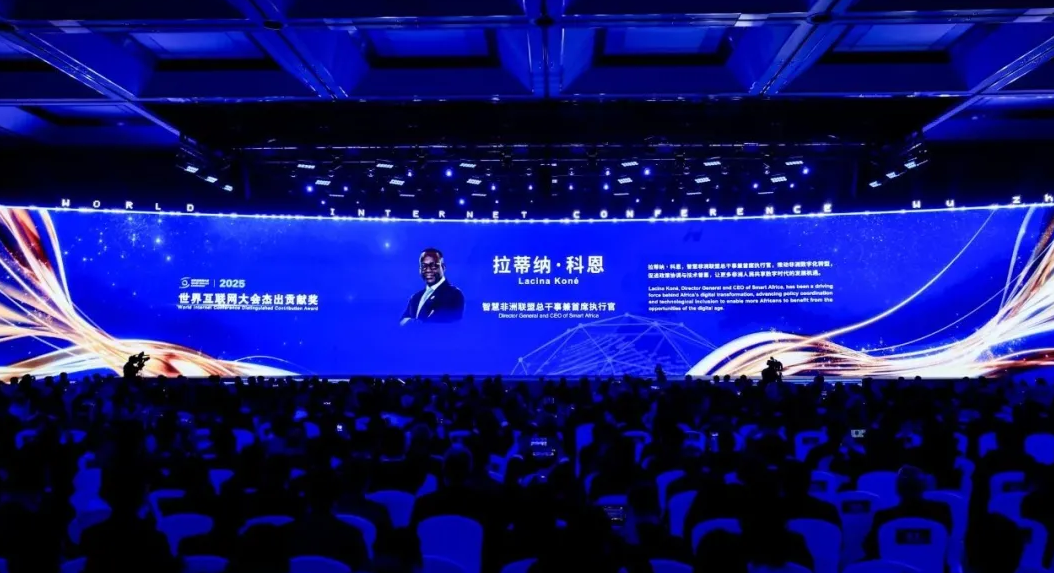 2025年终回顾｜这一年，我们这么谈AI