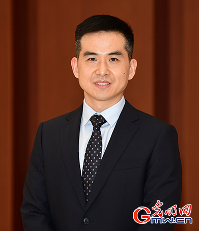 苗伟代表：6G是支撑智能体时代的新一代数智基础设施