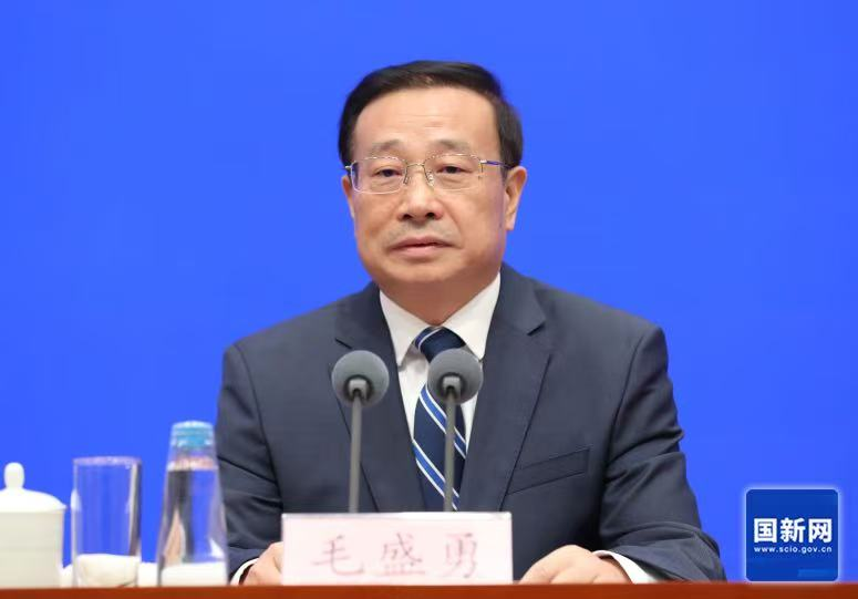 国家统计局：上半年国内经济持续向新向优