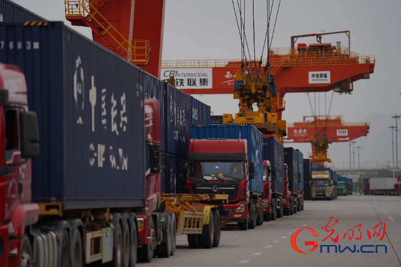 【数联丝路 陕耀全球】硬核出圈!中欧班列长安号跑出开放加速度 【数联丝路 陕耀全球】硬核出圈!中欧班列长安号跑出开放加速度