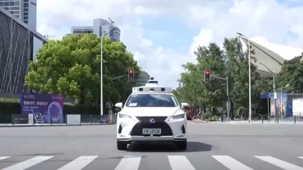 中国无人车，向欧洲“快跑”