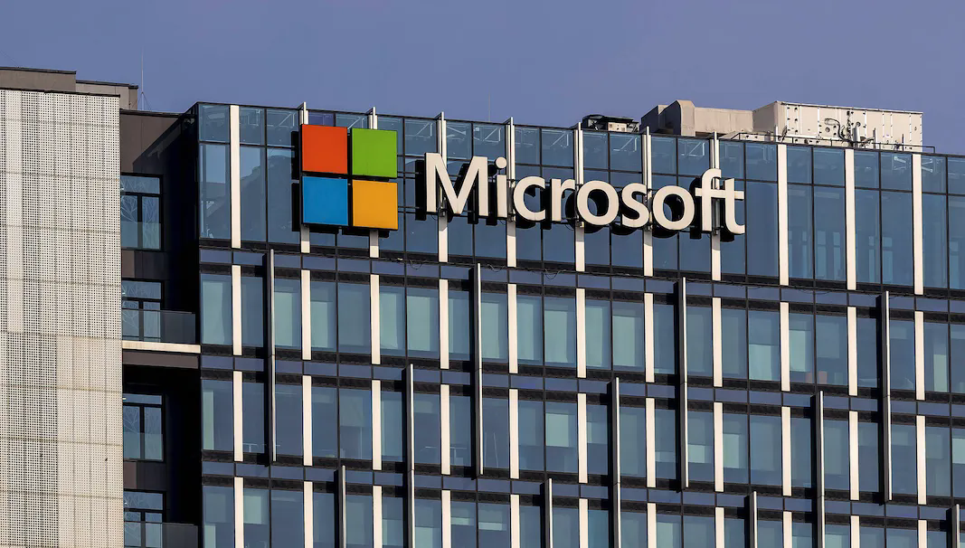 全球AI巨头开始“抱团”，对手变队友？